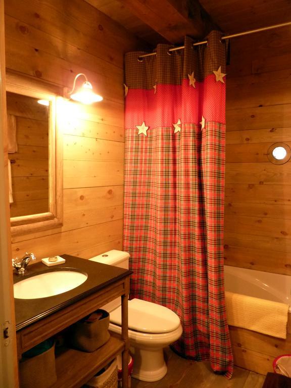 La Borda Del Zarrastiecho Villa Sallent de Gállego Szoba fotó